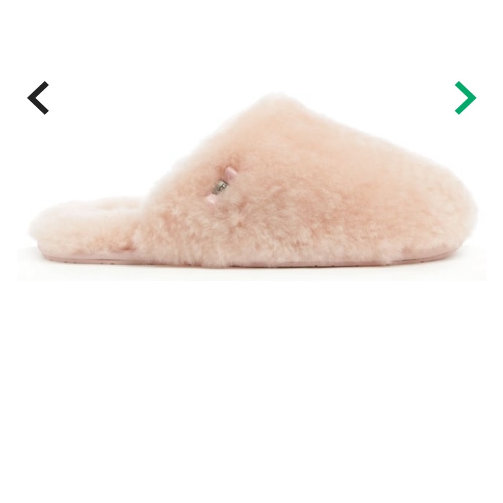 Uggs pink slippers excellent condition